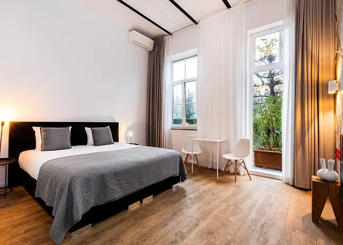 호텔 Landgoed Kasteel De Hoogenweerth 4*