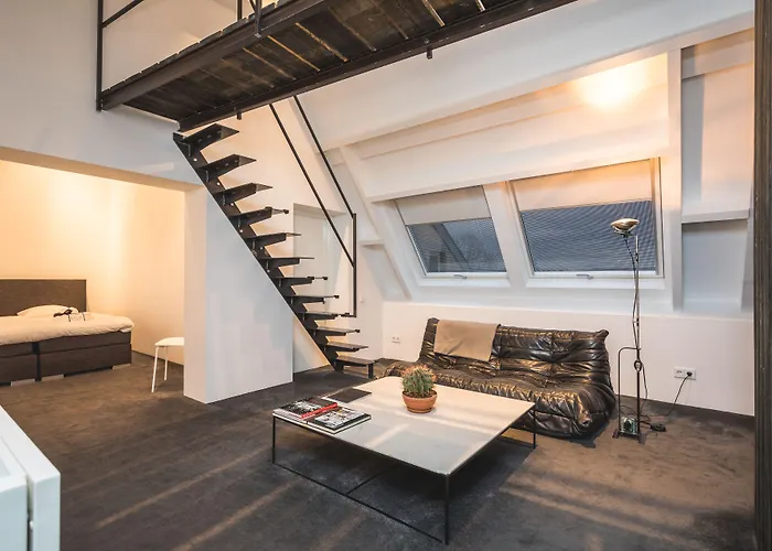 Landgoed Kasteel De Hoogenweerth 4* 마스트리흐트