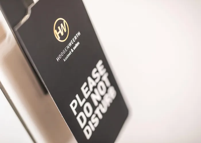 Landgoed Kasteel De Hoogenweerth 호텔