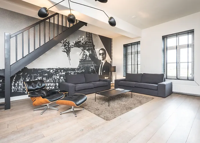 Landgoed Kasteel De Hoogenweerth 호텔 마스트리흐트