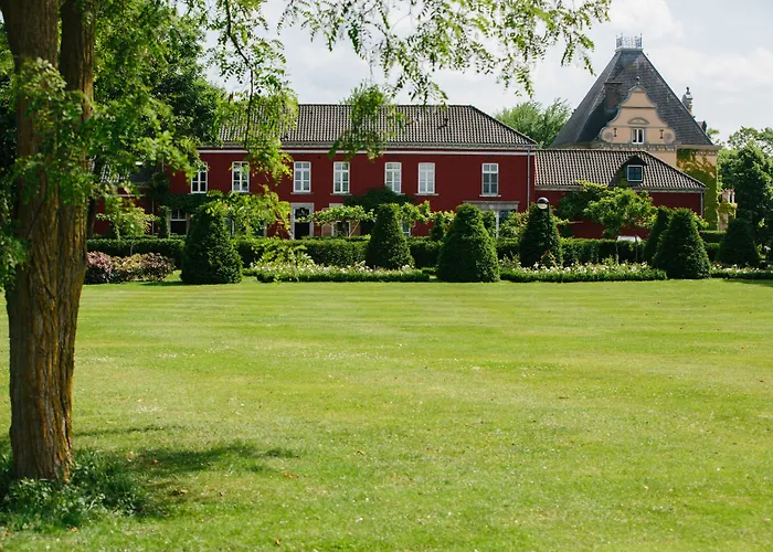 Landgoed Kasteel De Hoogenweerth 호텔