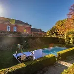 Landgoed Kasteel De Hoogenweerth ماسترخت