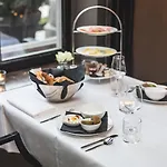 Landgoed Kasteel De Hoogenweerth فندق