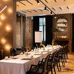 فندق Landgoed Kasteel De Hoogenweerth 4*