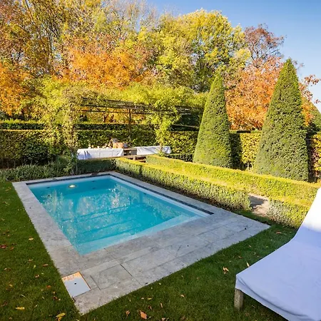 Landgoed Kasteel De Hoogenweerth 4*
