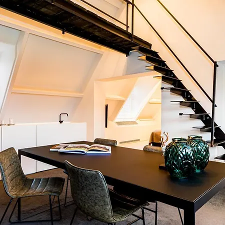 ホテル Landgoed Kasteel De Hoogenweerth 4*