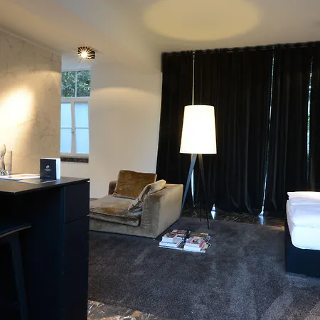 Landgoed Kasteel De Hoogenweerth Szálloda