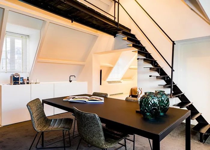 Hotel Landgoed Kasteel De Hoogenweerth 4*