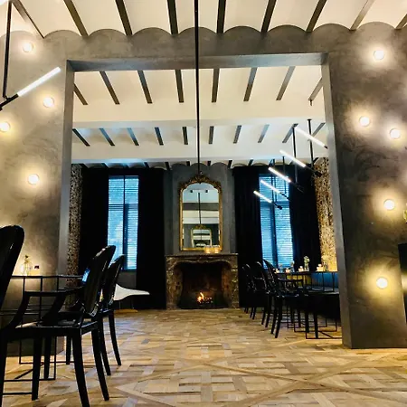 Hotel Landgoed Kasteel De Hoogenweerth 4*